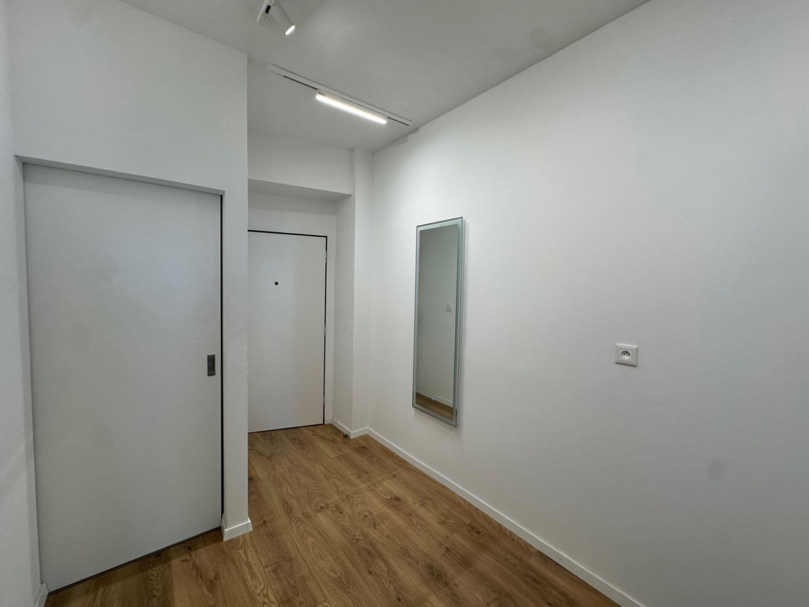 Prenájom bytu 2-izbový 58 m², Milady Horákové, Praha, Praha Prenájom bytu 2-izbový 58 m², Milady Horákové, Praha, Praha