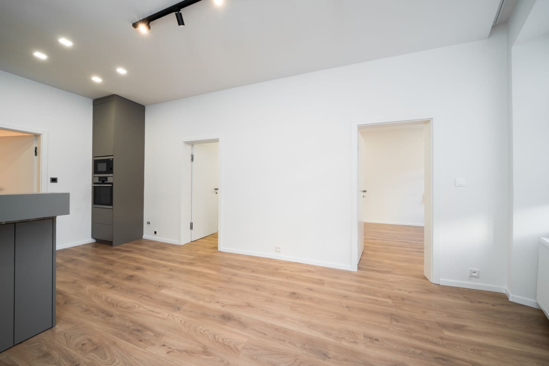 Prenájom bytu 2-izbový 58 m², Milady Horákové, Praha, Praha Prenájom bytu 2-izbový 58 m², Milady Horákové, Praha, Praha