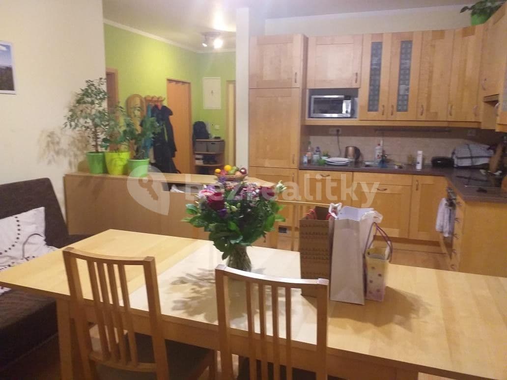 Prenájom bytu 2-izbový 47 m², Boženy Koutníkové, Čelákovice, Středočeský kraj Prenájom bytu 2-izbový 47 m², Boženy Koutníkové, Čelákovice, Středočeský kraj