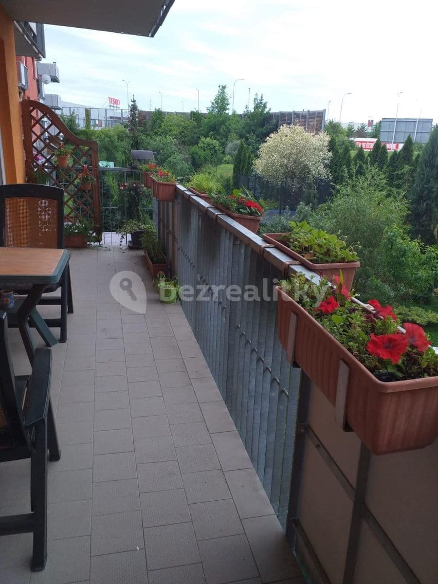 Prenájom bytu 2-izbový 47 m², Boženy Koutníkové, Čelákovice, Středočeský kraj Prenájom bytu 2-izbový 47 m², Boženy Koutníkové, Čelákovice, Středočeský kraj