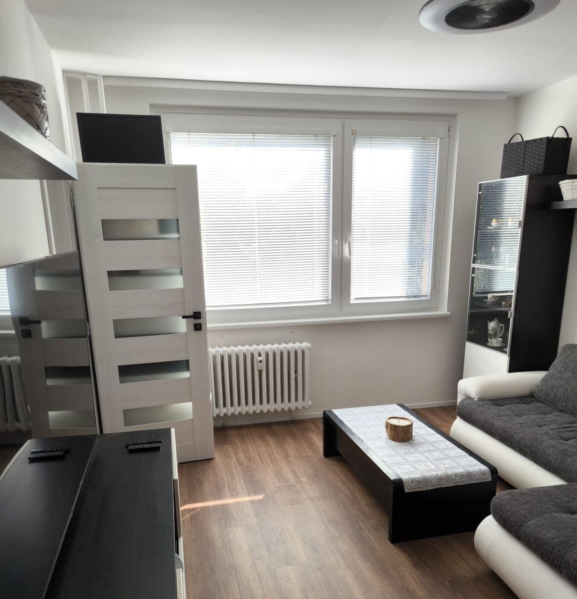 Prenájom bytu 1-izbový 31 m², Benkova, Praha, Praha Prenájom bytu 1-izbový 31 m², Benkova, Praha, Praha