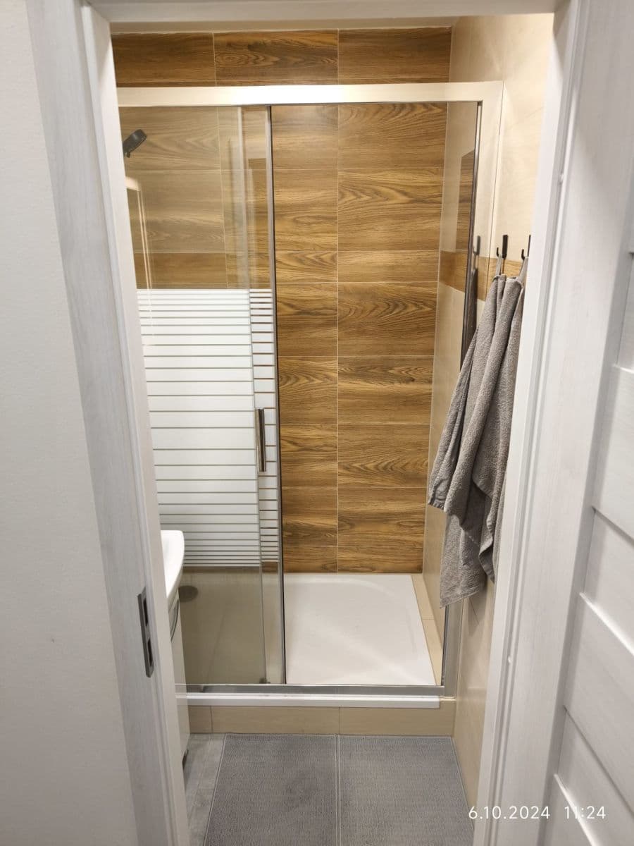 Prenájom bytu 1-izbový 31 m², Benkova, Praha, Praha Prenájom bytu 1-izbový 31 m², Benkova, Praha, Praha