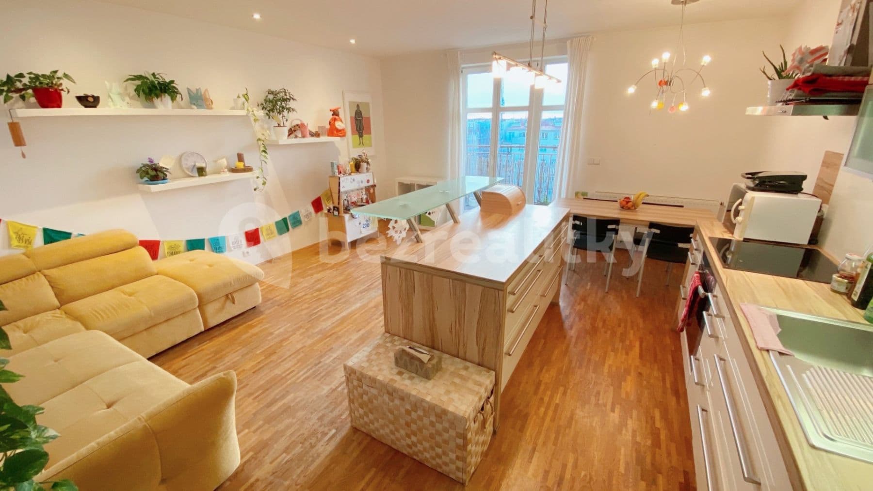 Prenájom bytu 3-izbový 82 m², Buchovcova, Praha, Praha Prenájom bytu 3-izbový 82 m², Buchovcova, Praha, Praha