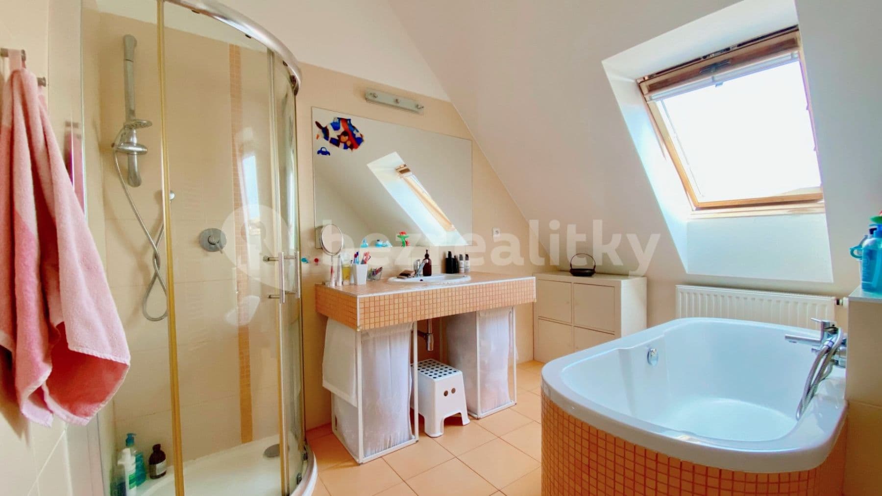 Prenájom bytu 3-izbový 82 m², Buchovcova, Praha, Praha Prenájom bytu 3-izbový 82 m², Buchovcova, Praha, Praha