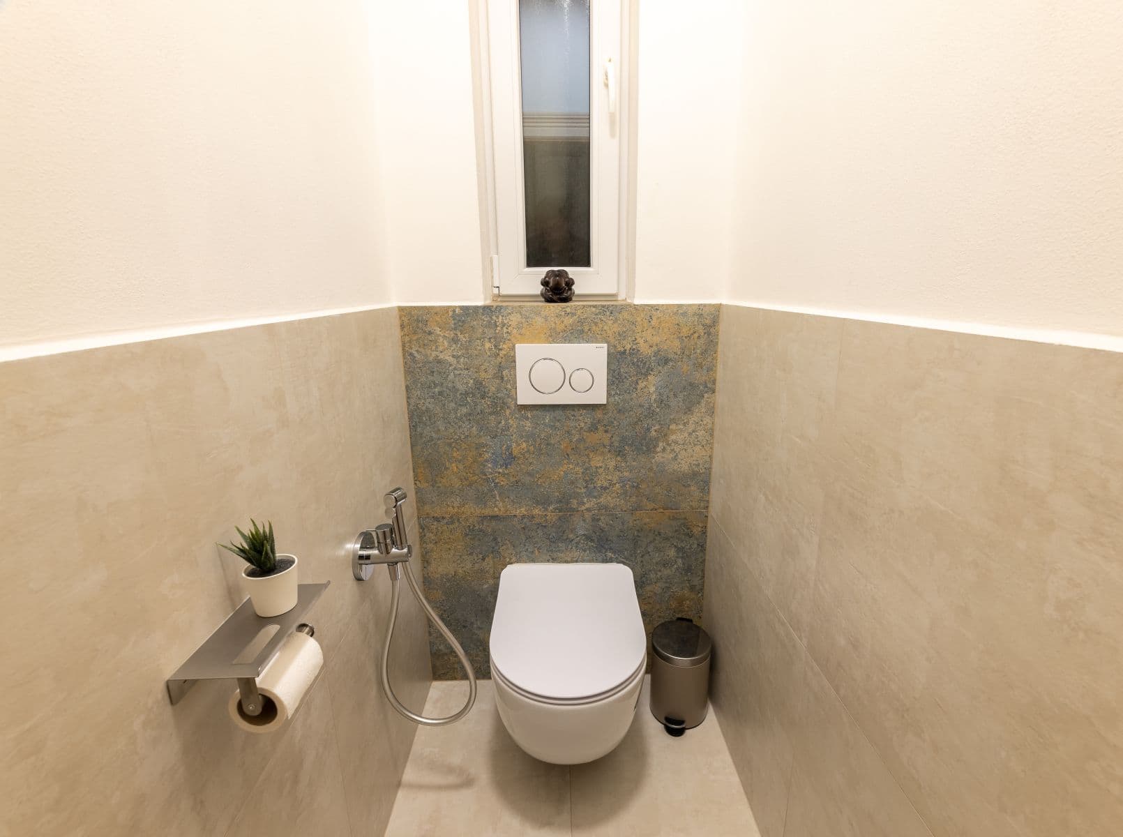 Prenájom bytu 160 m², Ruská, Praha, Praha Prenájom bytu 160 m², Ruská, Praha, Praha