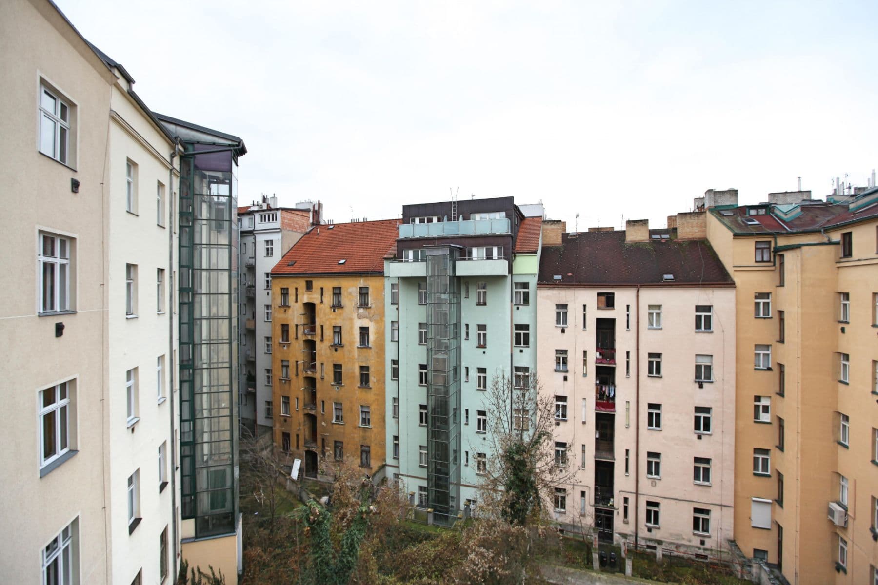 Prenájom bytu 160 m², Ruská, Praha, Praha Prenájom bytu 160 m², Ruská, Praha, Praha