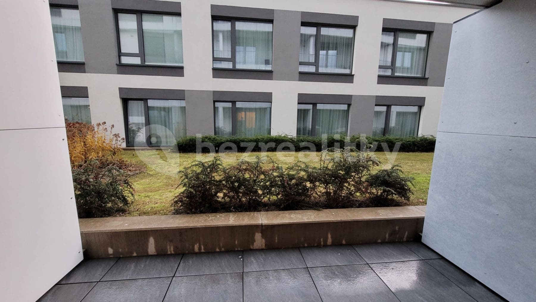 Prenájom bytu 1-izbový 26 m², Mukařovského, Praha, Praha Prenájom bytu 1-izbový 26 m², Mukařovského, Praha, Praha