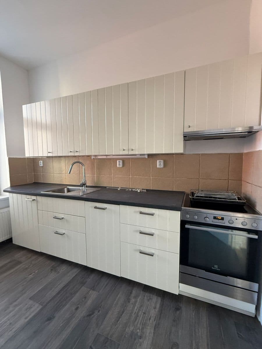 Prenájom bytu 3-izbový 92 m², Ostrovní, Litoměřice, Ústecký kraj Prenájom bytu 3-izbový 92 m², Ostrovní, Litoměřice, Ústecký kraj