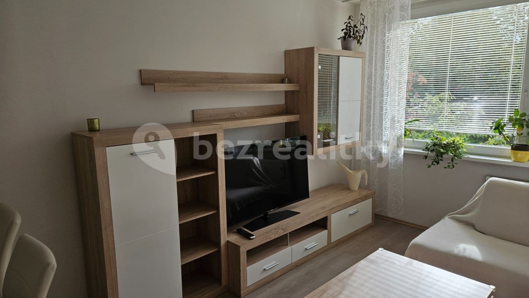 Prenájom bytu 2-izbový 43 m², Boloňská, Praha, Praha Prenájom bytu 2-izbový 43 m², Boloňská, Praha, Praha