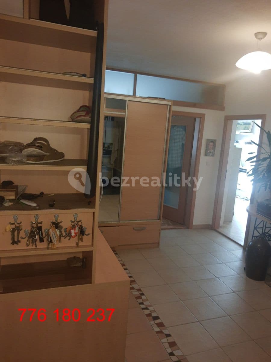 Prenájom bytu 4-izbový 82 m², Družstevní, Pelhřimov, Kraj Vysočina Prenájom bytu 4-izbový 82 m², Družstevní, Pelhřimov, Kraj Vysočina