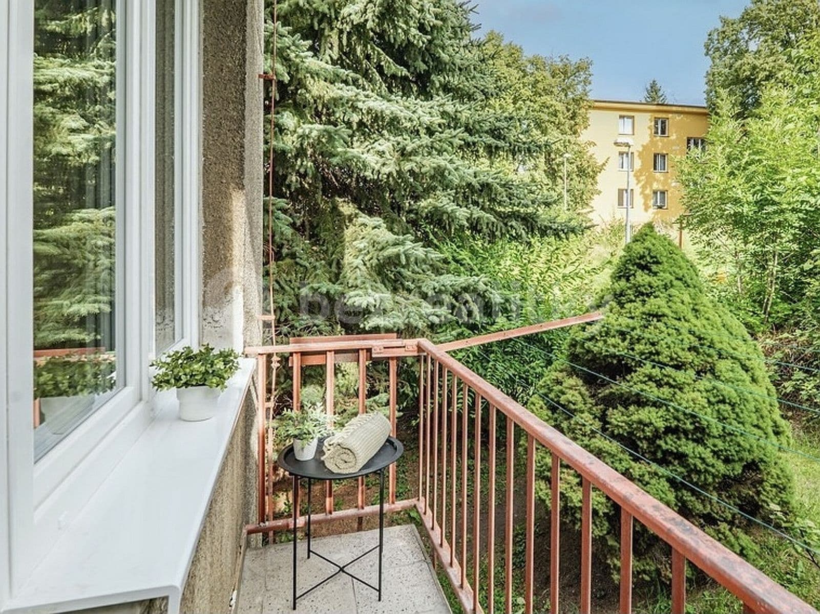 Prenájom bytu 3-izbový 50 m², U Blaženky, Praha, Praha Prenájom bytu 3-izbový 50 m², U Blaženky, Praha, Praha