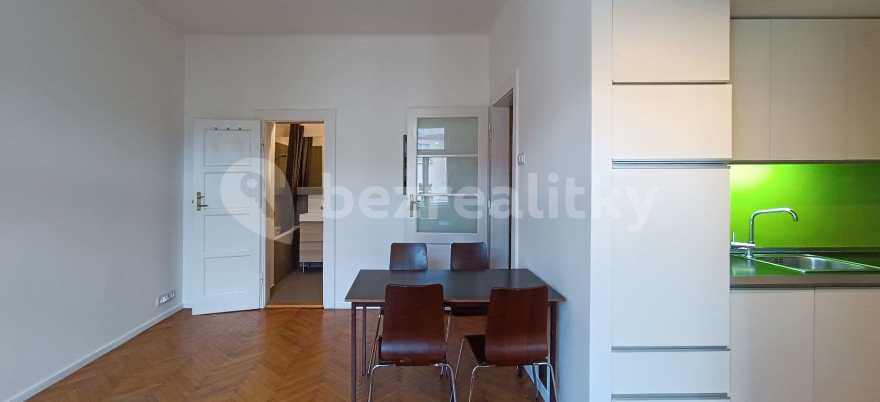 Prenájom bytu 2-izbový 47 m², Fibichova, Praha, Praha Prenájom bytu 2-izbový 47 m², Fibichova, Praha, Praha