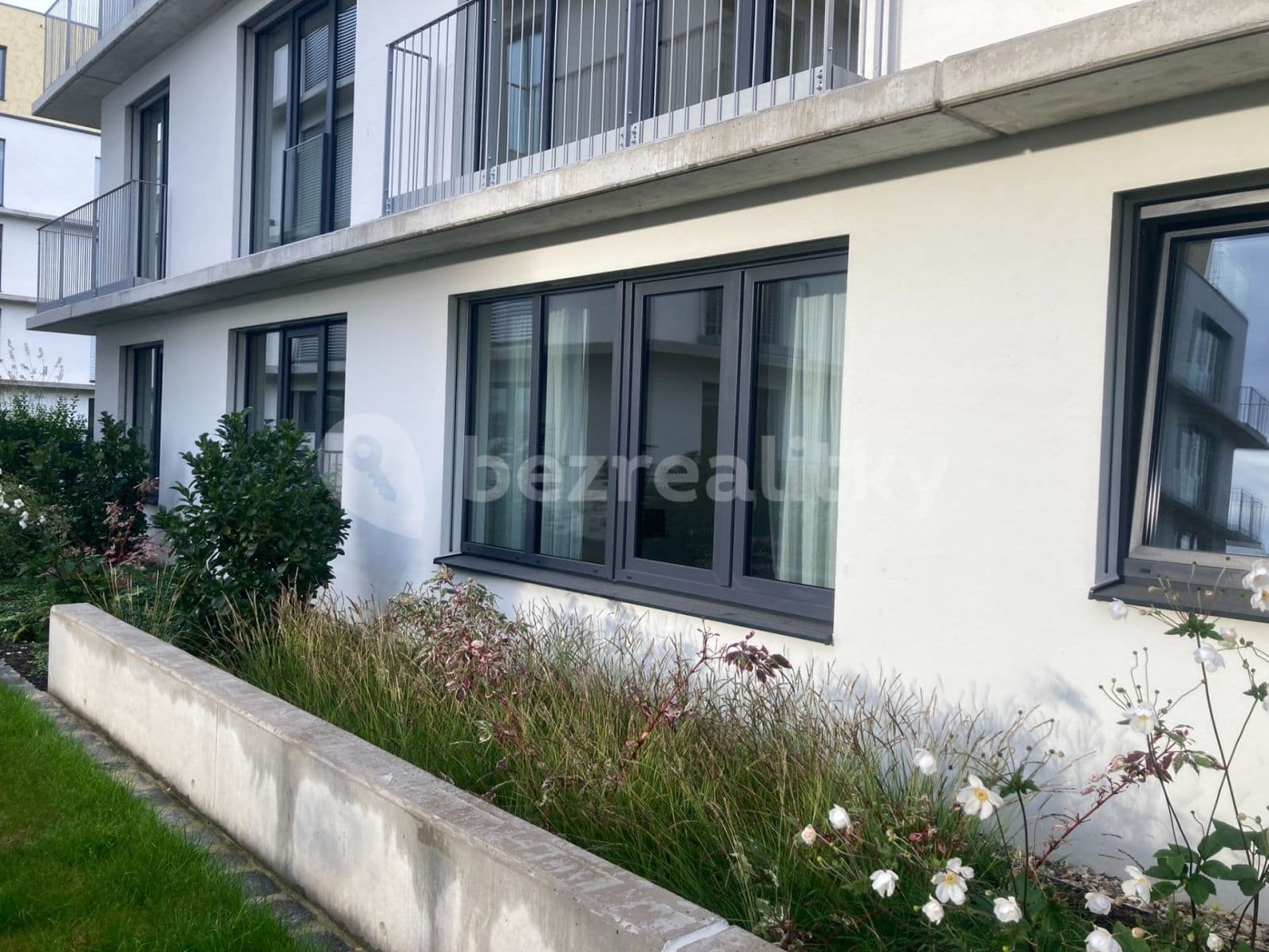 Prenájom bytu 1-izbový 34 m², Šenácká, Praha, Praha Prenájom bytu 1-izbový 34 m², Šenácká, Praha, Praha