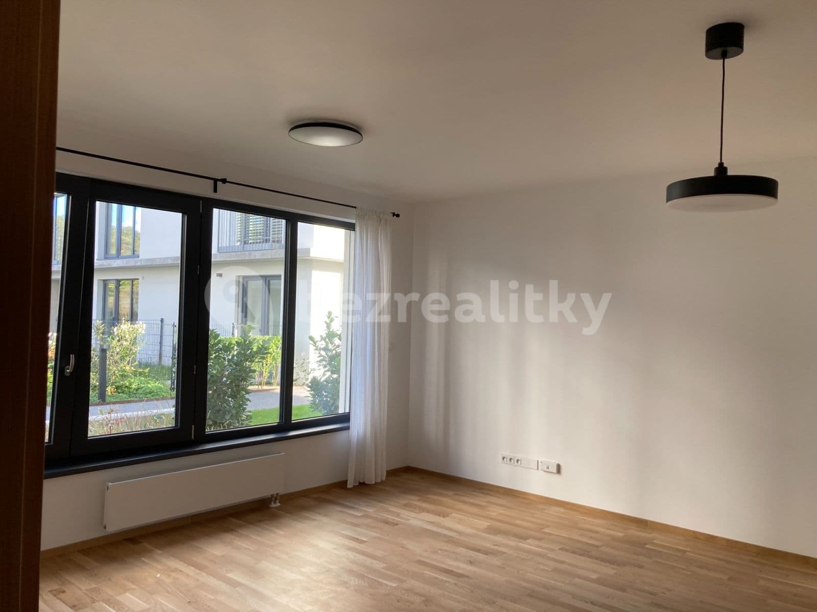 Prenájom bytu 1-izbový 34 m², Šenácká, Praha, Praha Prenájom bytu 1-izbový 34 m², Šenácká, Praha, Praha