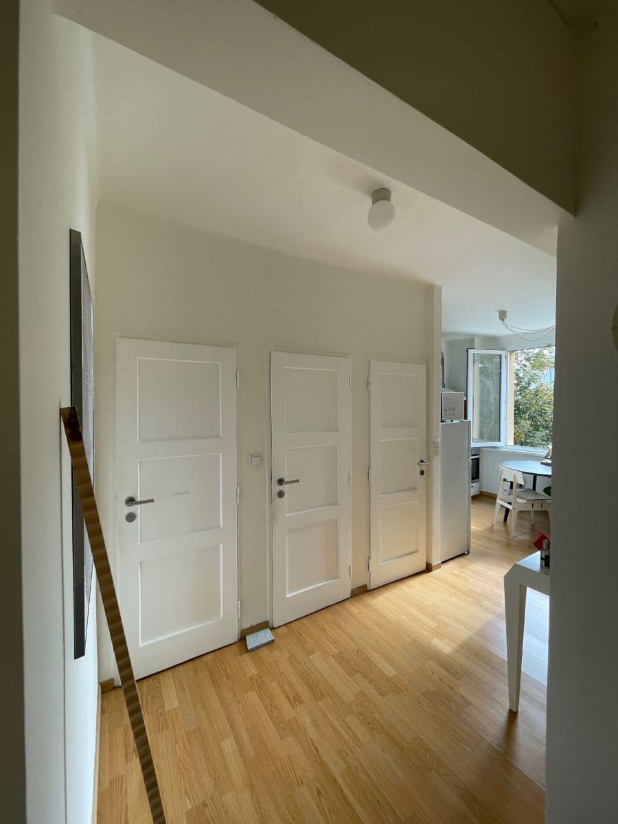 Prenájom bytu 2-izbový 60 m², Jakutská, Praha, Praha Prenájom bytu 2-izbový 60 m², Jakutská, Praha, Praha
