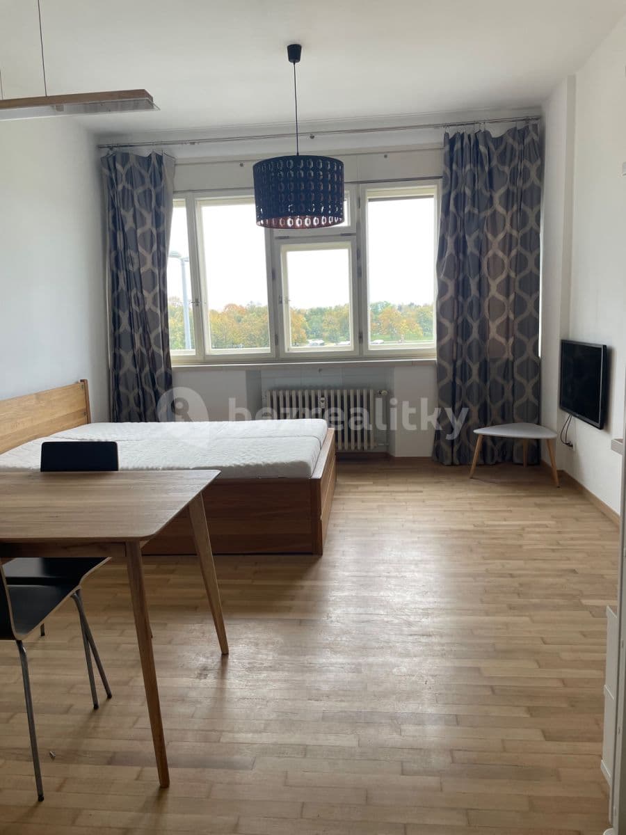 Prenájom bytu 1-izbový 36 m², Milady Horákové, Praha, Praha Prenájom bytu 1-izbový 36 m², Milady Horákové, Praha, Praha