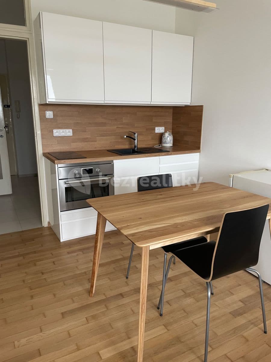 Prenájom bytu 1-izbový 36 m², Milady Horákové, Praha, Praha Prenájom bytu 1-izbový 36 m², Milady Horákové, Praha, Praha