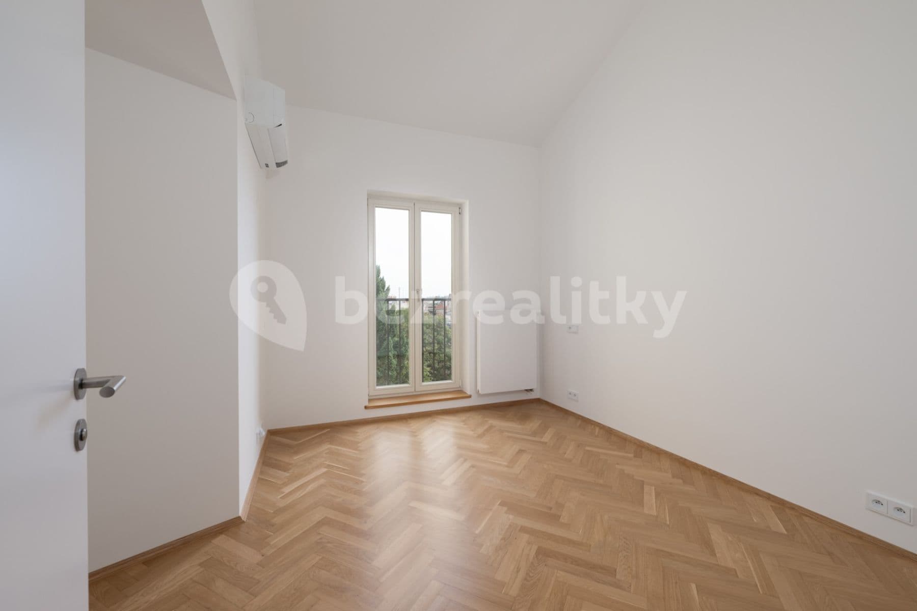 Predaj bytu 3-izbový 109 m², Pod Karlovem, Praha, Praha Predaj bytu 3-izbový 109 m², Pod Karlovem, Praha, Praha