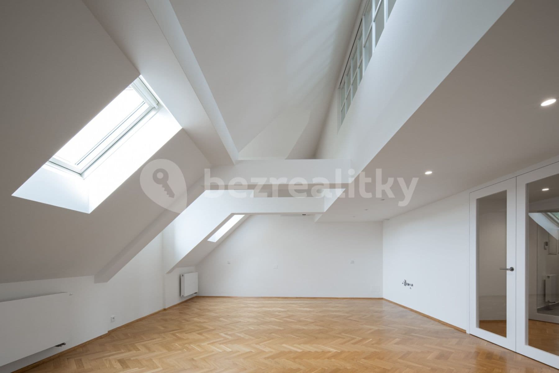 Predaj bytu 3-izbový 109 m², Pod Karlovem, Praha, Praha Predaj bytu 3-izbový 109 m², Pod Karlovem, Praha, Praha
