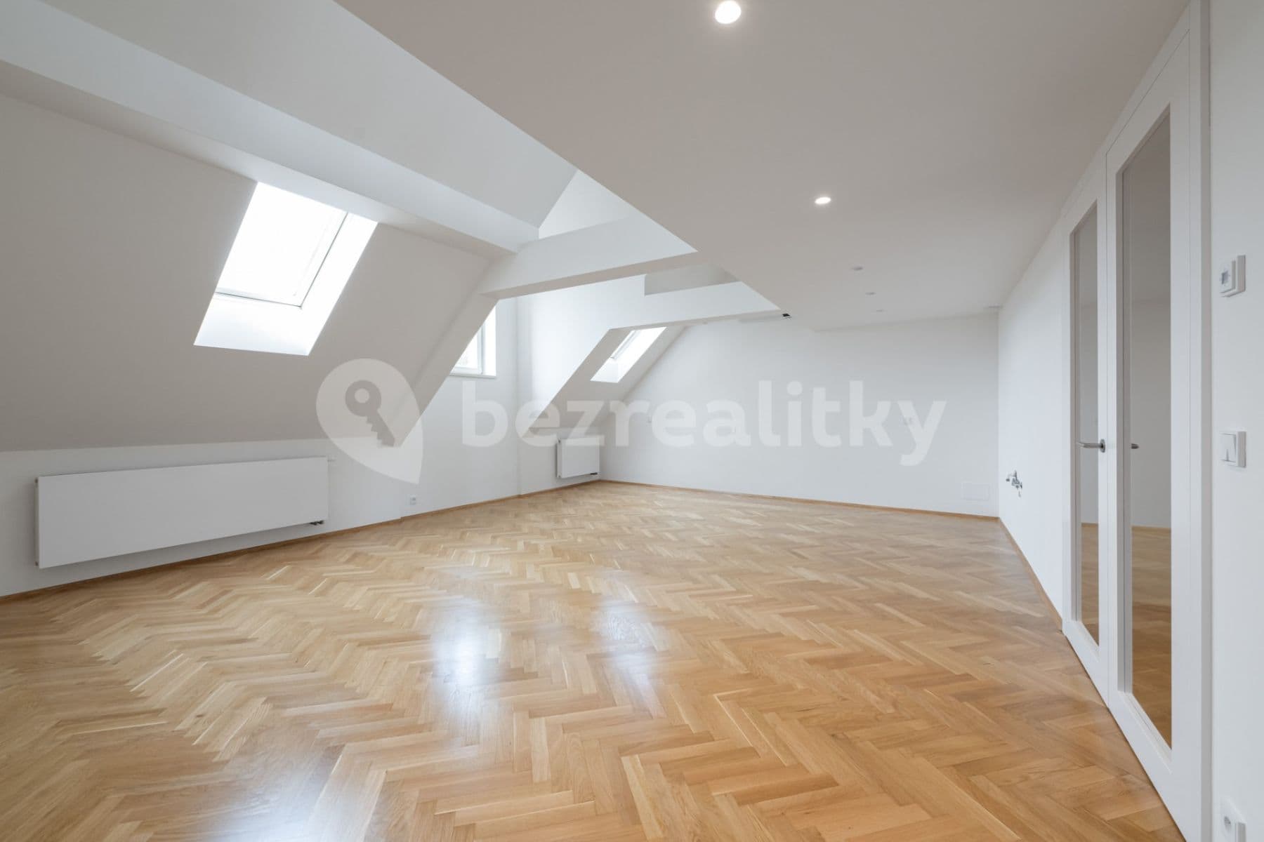 Predaj bytu 3-izbový 109 m², Pod Karlovem, Praha, Praha Predaj bytu 3-izbový 109 m², Pod Karlovem, Praha, Praha