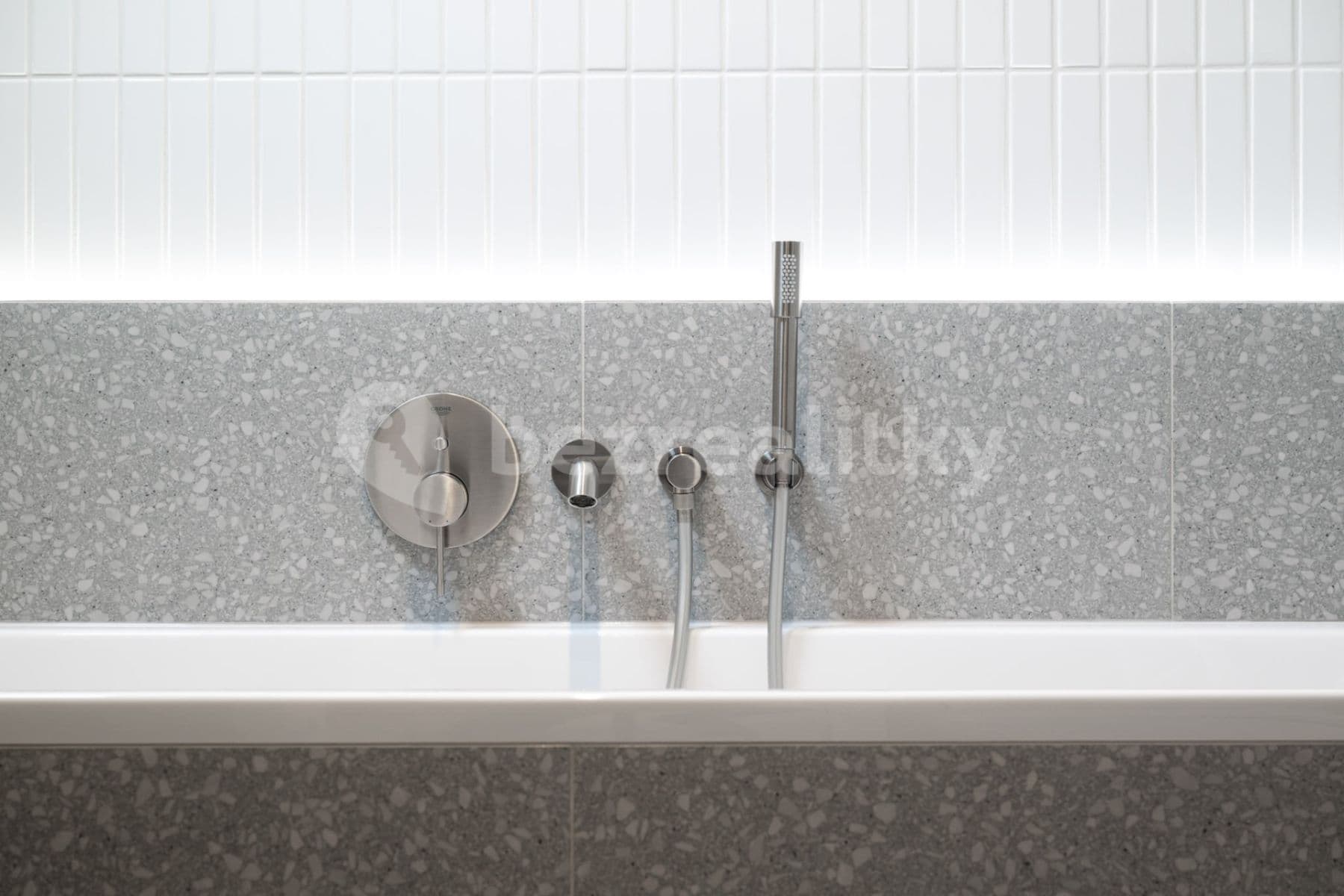 Predaj bytu 3-izbový 109 m², Pod Karlovem, Praha, Praha Predaj bytu 3-izbový 109 m², Pod Karlovem, Praha, Praha