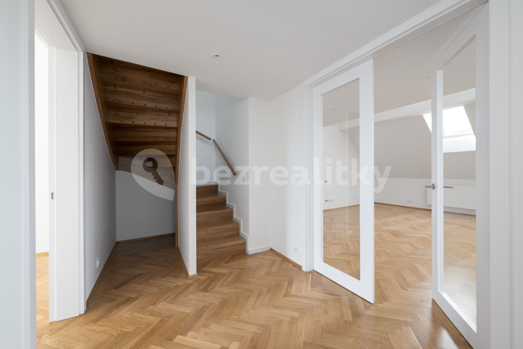 Predaj bytu 3-izbový 109 m², Pod Karlovem, Praha, Praha Predaj bytu 3-izbový 109 m², Pod Karlovem, Praha, Praha
