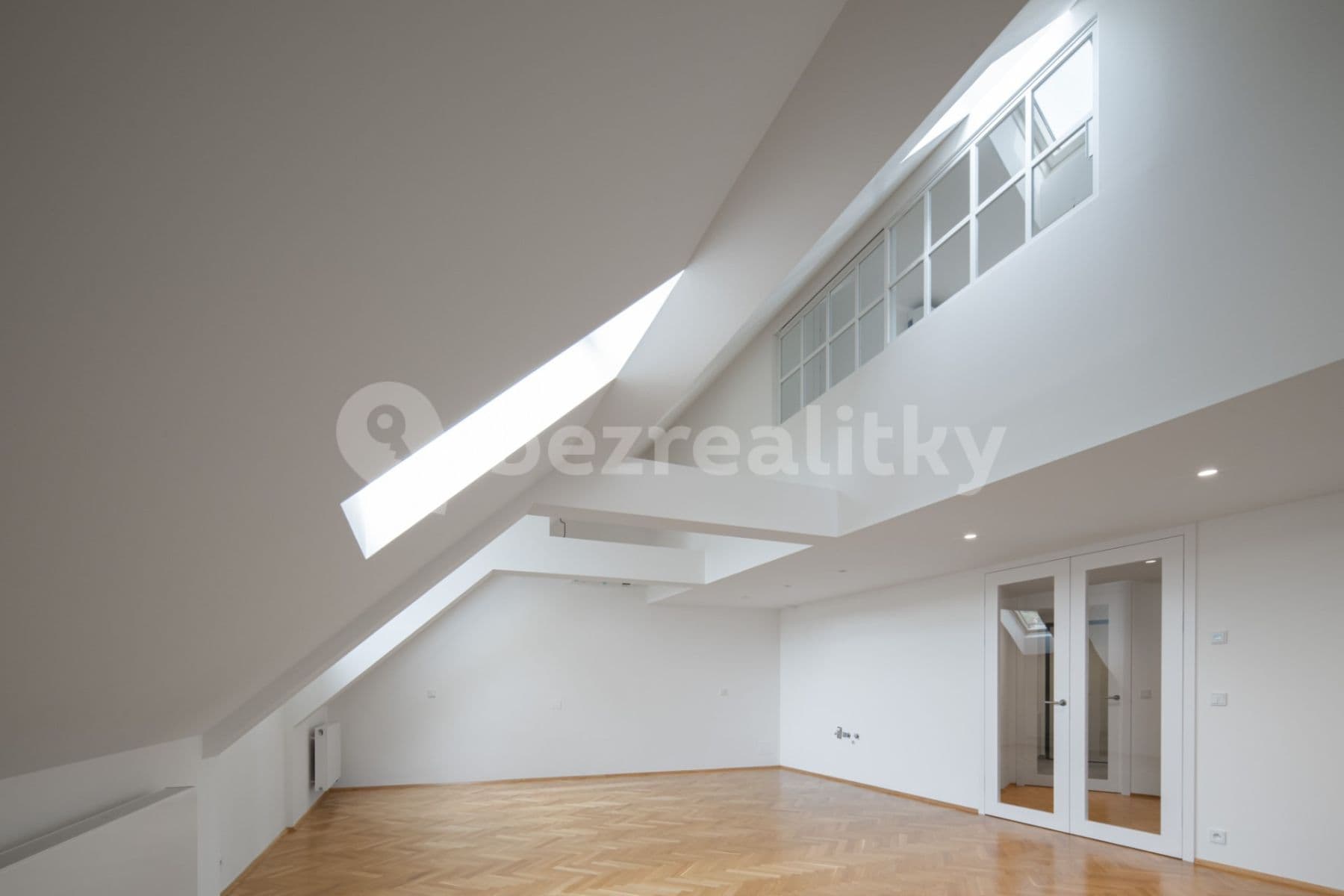 Predaj bytu 3-izbový 109 m², Pod Karlovem, Praha, Praha Predaj bytu 3-izbový 109 m², Pod Karlovem, Praha, Praha