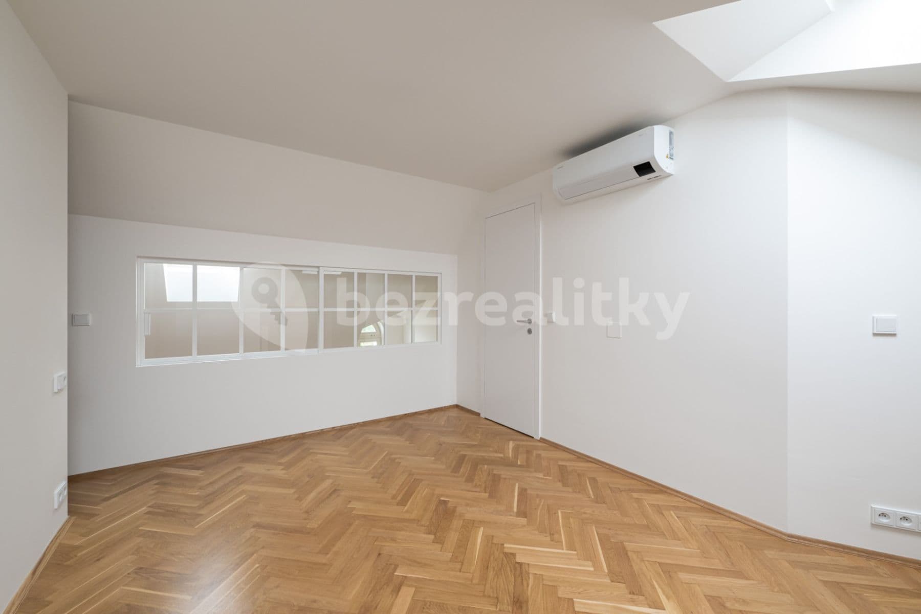 Predaj bytu 3-izbový 109 m², Pod Karlovem, Praha, Praha Predaj bytu 3-izbový 109 m², Pod Karlovem, Praha, Praha