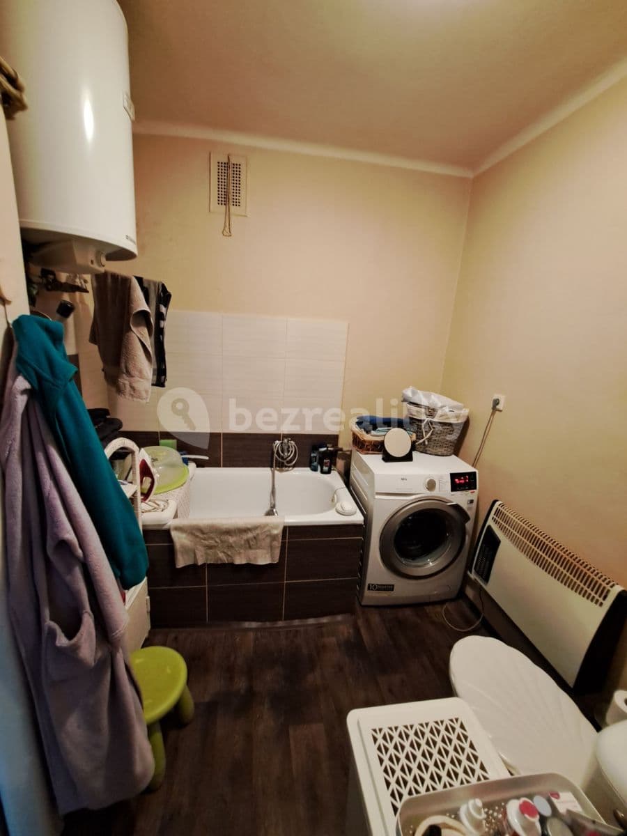 Prenájom bytu 2-izbový 54 m², Budějovická, Tábor, Jihočeský kraj Prenájom bytu 2-izbový 54 m², Budějovická, Tábor, Jihočeský kraj