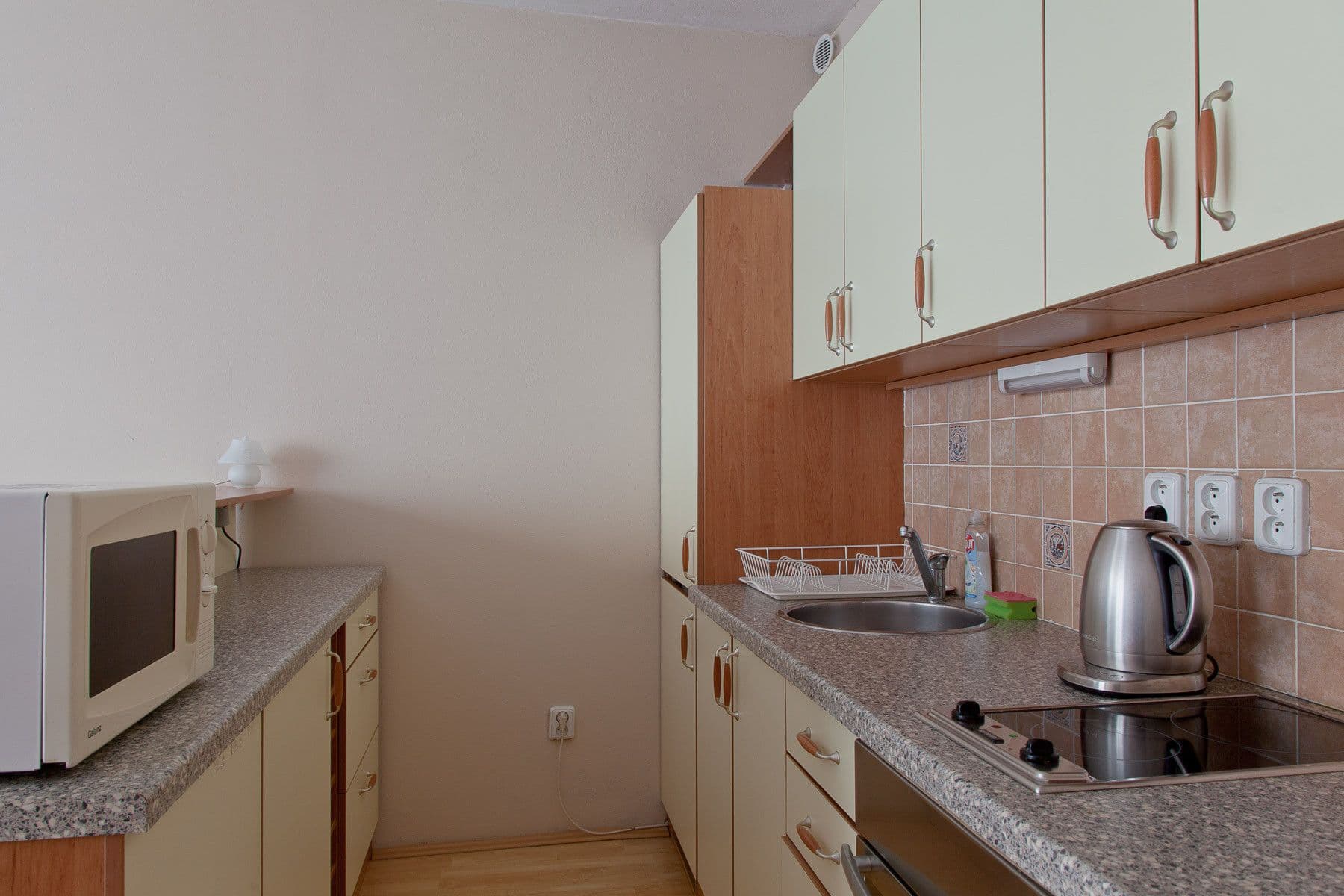 Prenájom bytu 35 m², Počernická D, Praha, Praha Prenájom bytu 35 m², Počernická D, Praha, Praha
