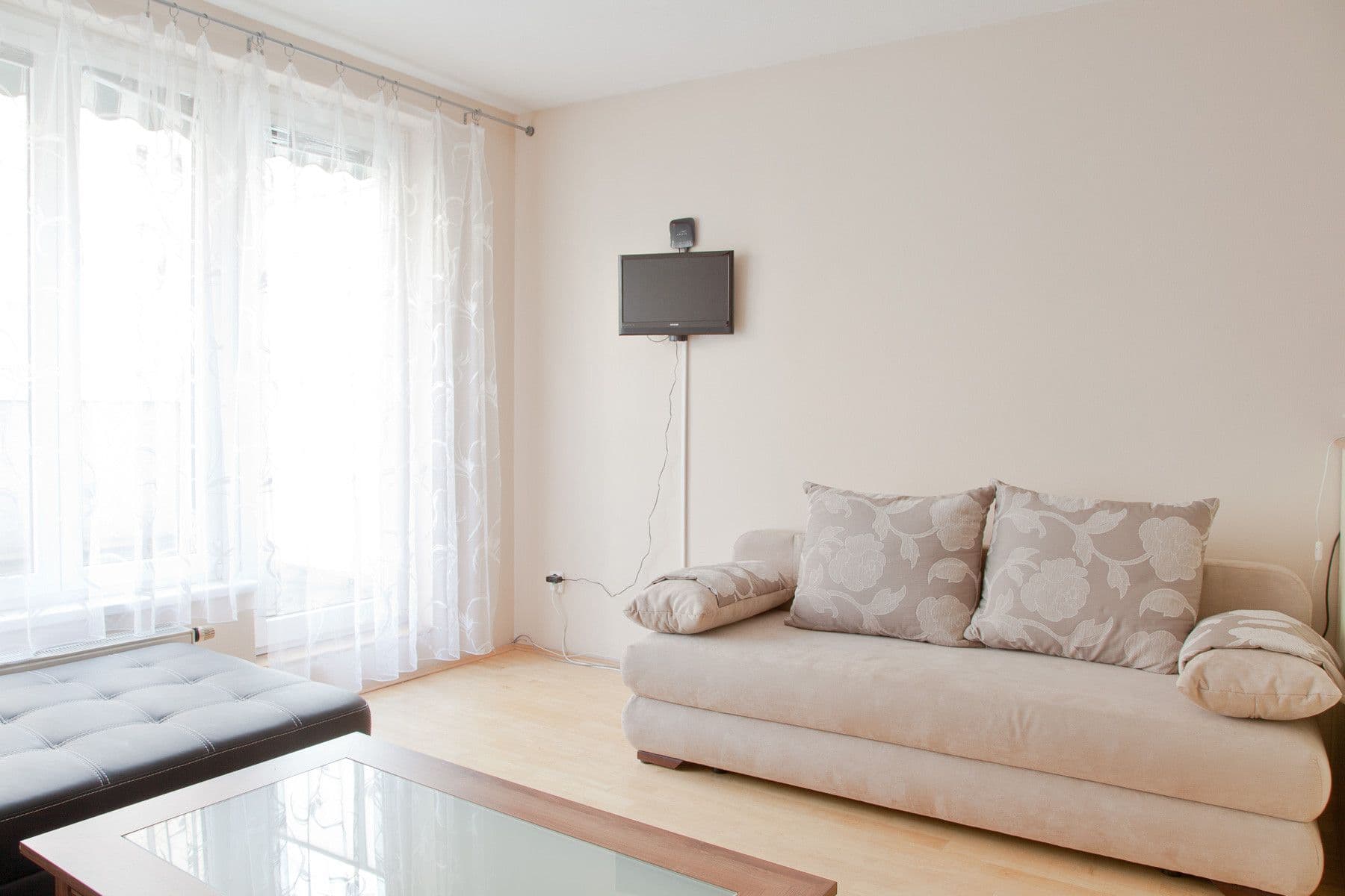 Prenájom bytu 35 m², Počernická D, Praha, Praha Prenájom bytu 35 m², Počernická D, Praha, Praha