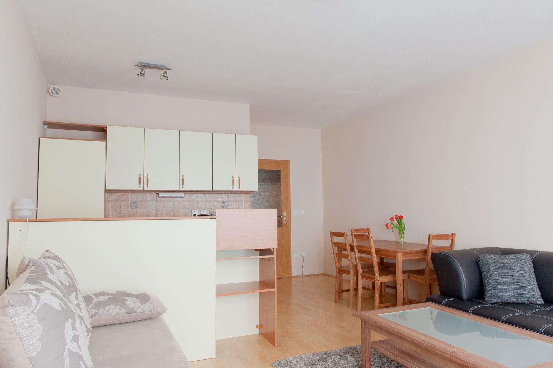 Prenájom bytu 35 m², Počernická D, Praha, Praha Prenájom bytu 35 m², Počernická D, Praha, Praha