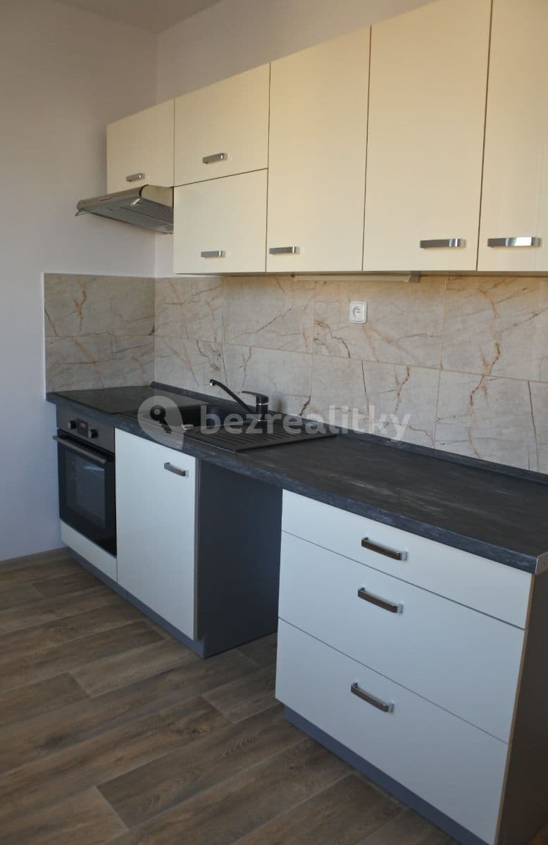 Prenájom bytu 2-izbový 52 m², Josefa Skupy, Most, Ústecký kraj Prenájom bytu 2-izbový 52 m², Josefa Skupy, Most, Ústecký kraj