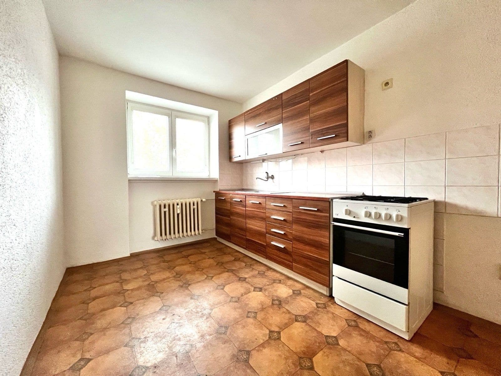 Prenájom bytu 2-izbový 63 m², Jana Nerudy, Hlučín, Moravskoslezský kraj Prenájom bytu 2-izbový 63 m², Jana Nerudy, Hlučín, Moravskoslezský kraj