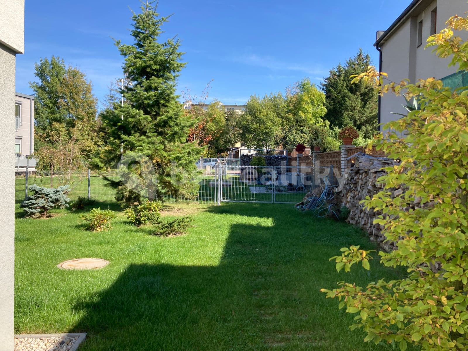 Prenájom bytu 2-izbový 59 m², Lačnovská, Praha, Praha Prenájom bytu 2-izbový 59 m², Lačnovská, Praha, Praha