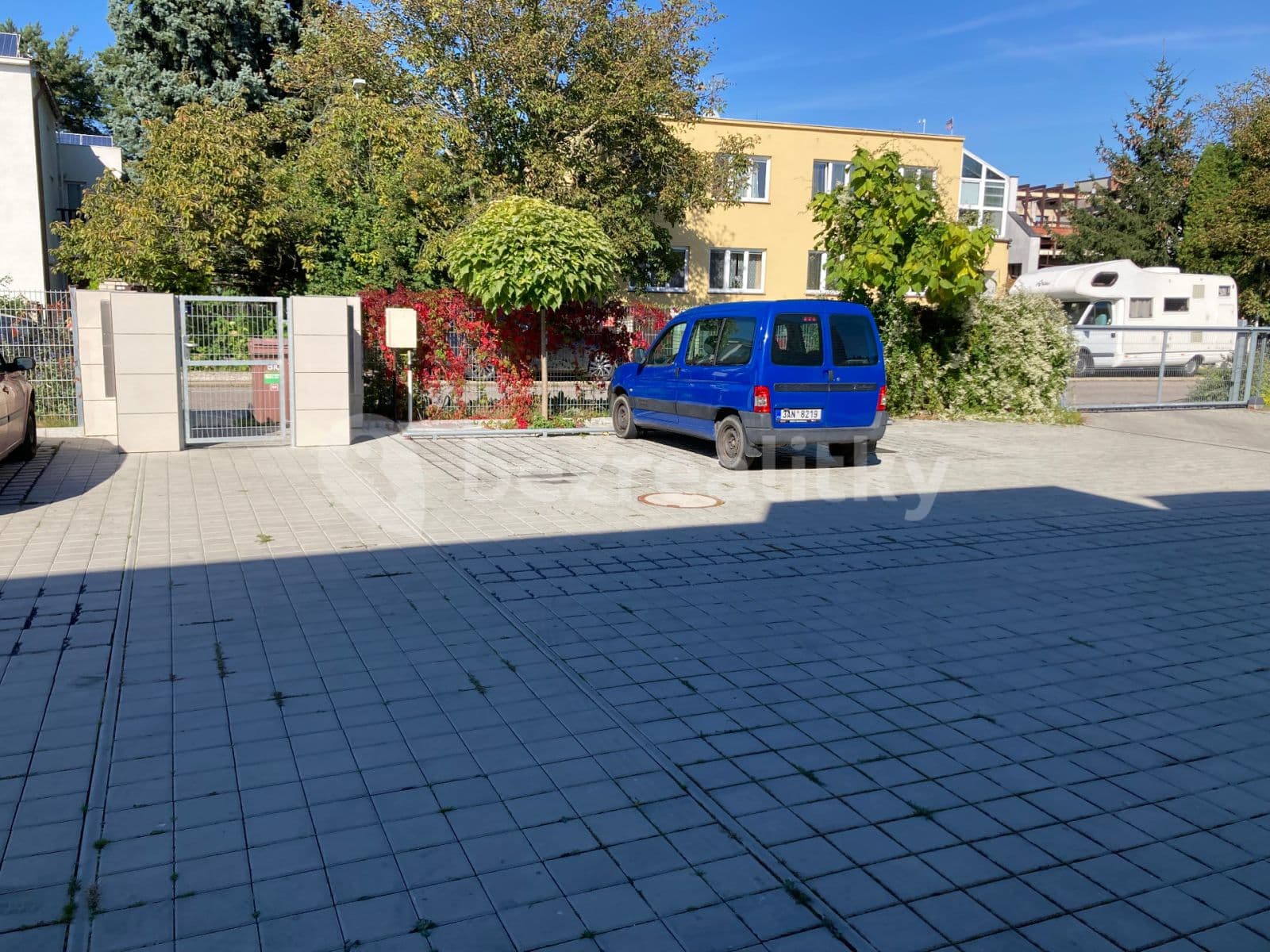 Prenájom bytu 2-izbový 59 m², Lačnovská, Praha, Praha Prenájom bytu 2-izbový 59 m², Lačnovská, Praha, Praha