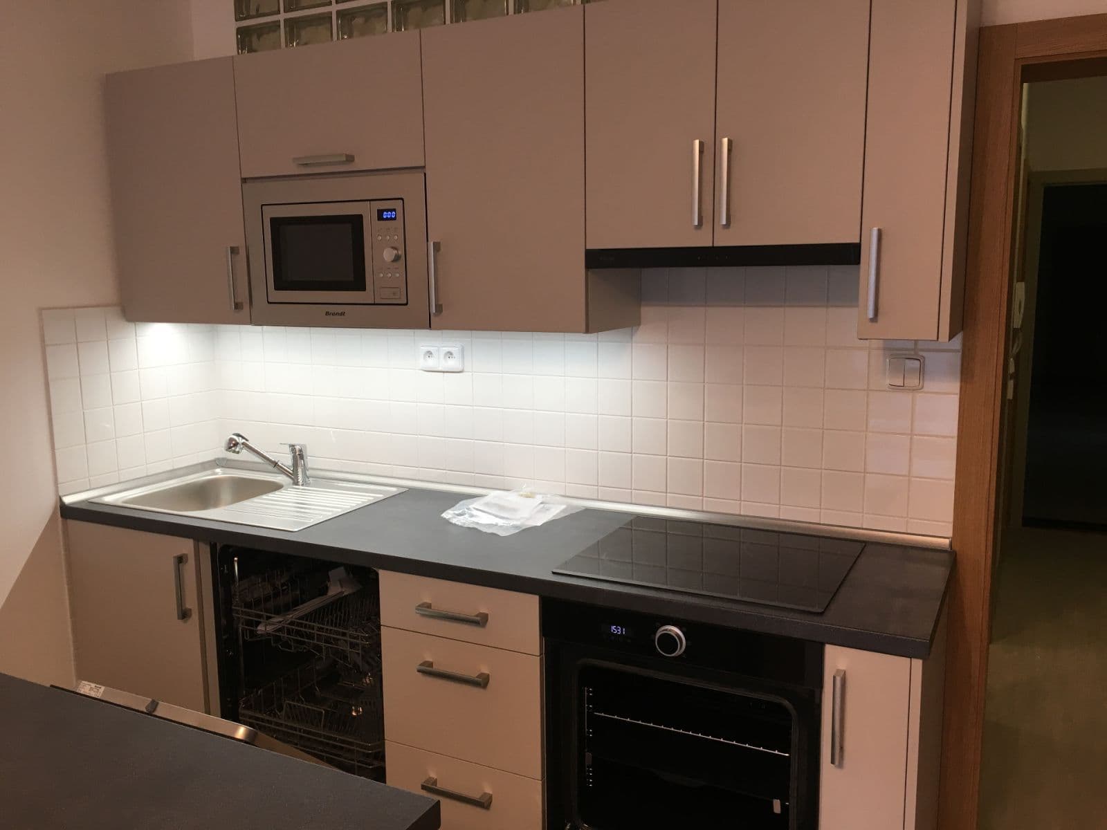 Prenájom bytu 2-izbový 59 m², Lačnovská, Praha, Praha Prenájom bytu 2-izbový 59 m², Lačnovská, Praha, Praha