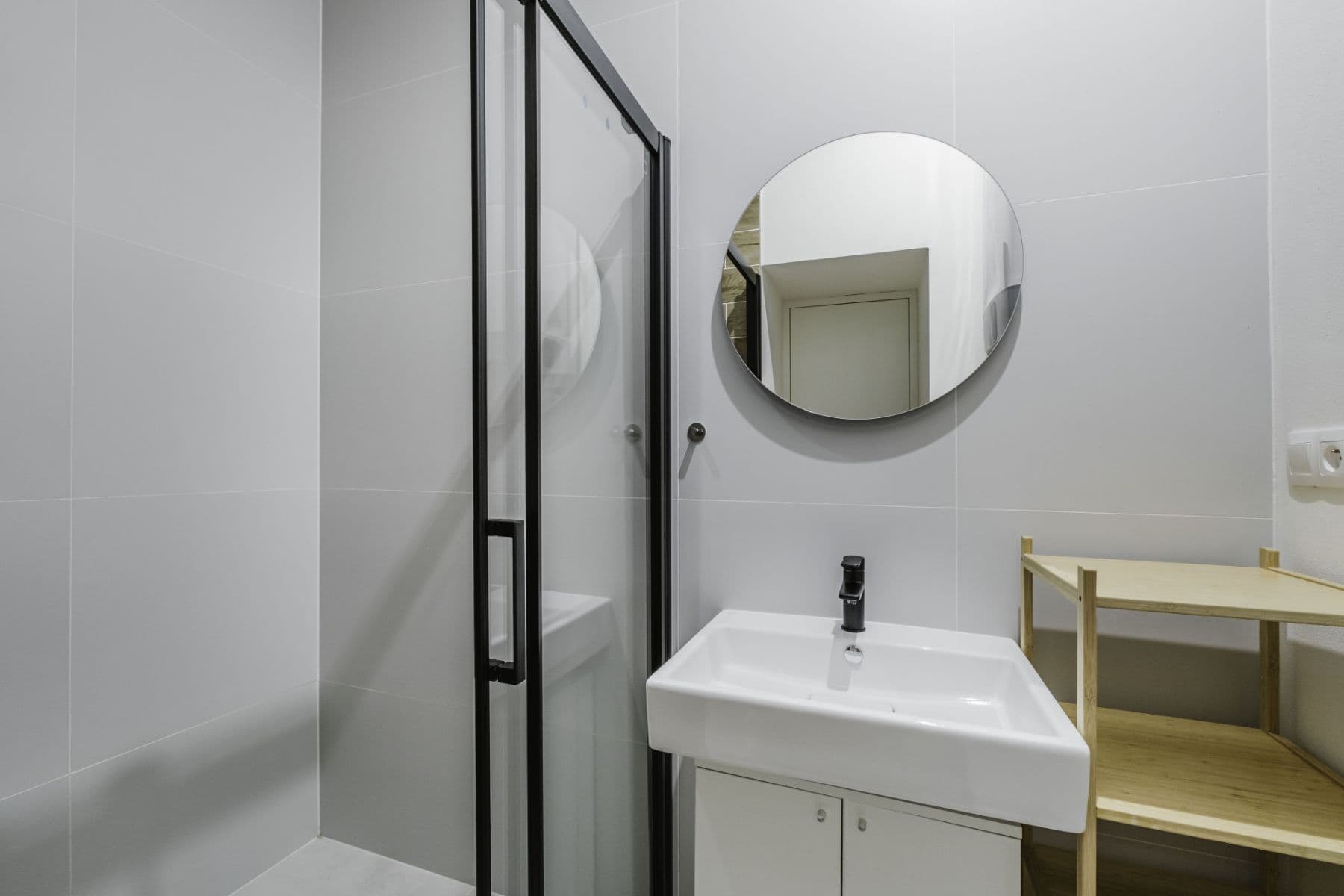 Prenájom bytu 47 m², Pisecka, Praha, Praha Prenájom bytu 47 m², Pisecka, Praha, Praha