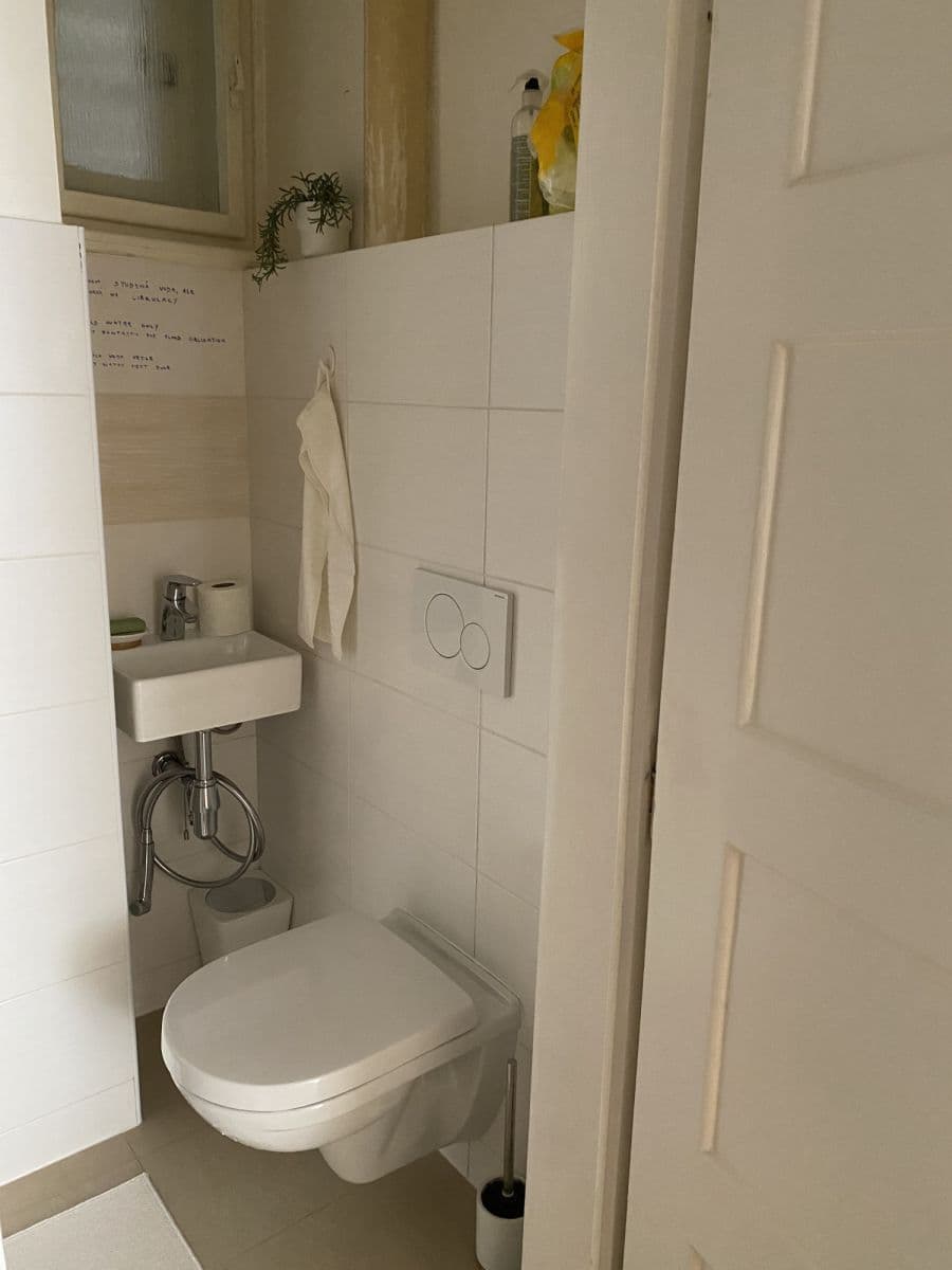 Prenájom bytu 46 m², Rejskova, Praha, Praha Prenájom bytu 46 m², Rejskova, Praha, Praha