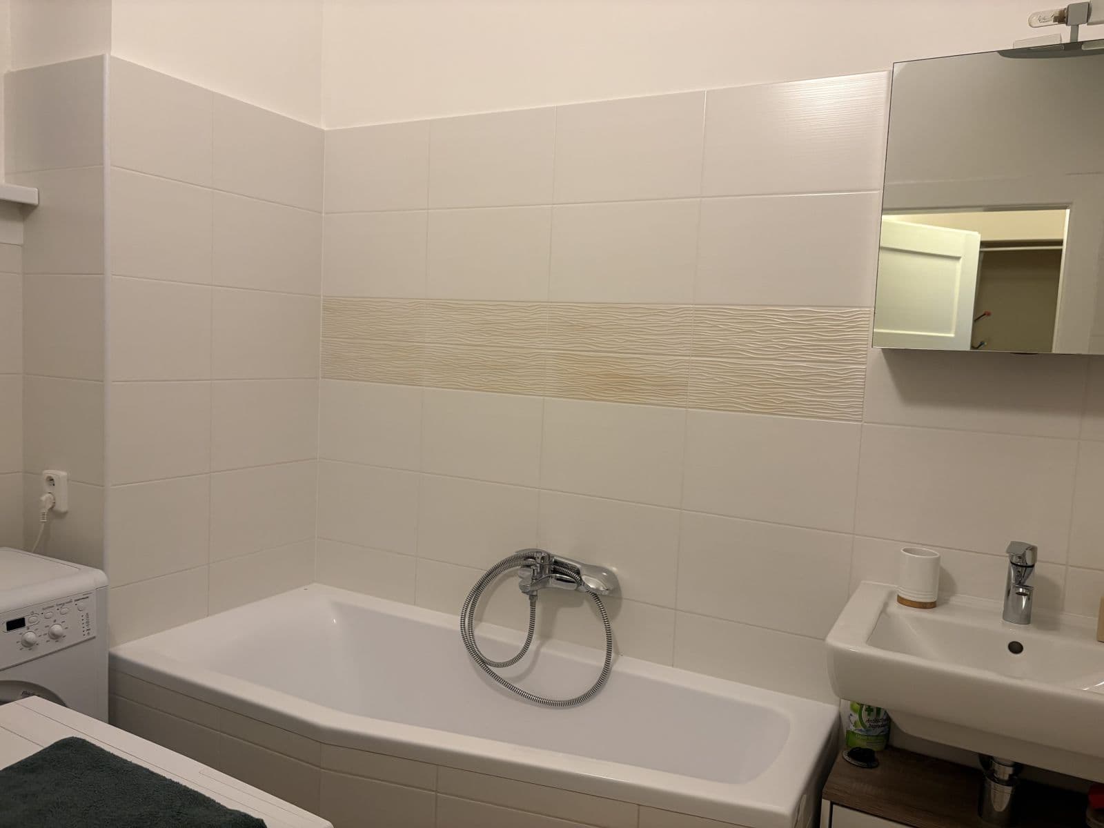 Prenájom bytu 46 m², Rejskova, Praha, Praha Prenájom bytu 46 m², Rejskova, Praha, Praha