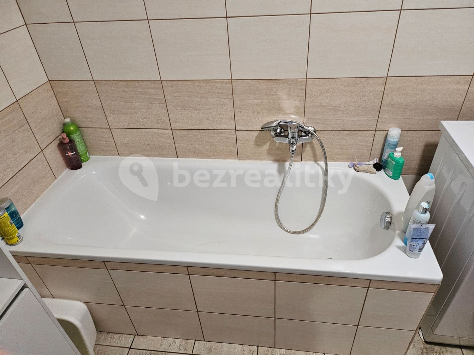 Prenájom domu 75 m², pozemek 200 m², Dlouhá, Herink, Středočeský kraj Prenájom domu 75 m², pozemek 200 m², Dlouhá, Herink, Středočeský kraj