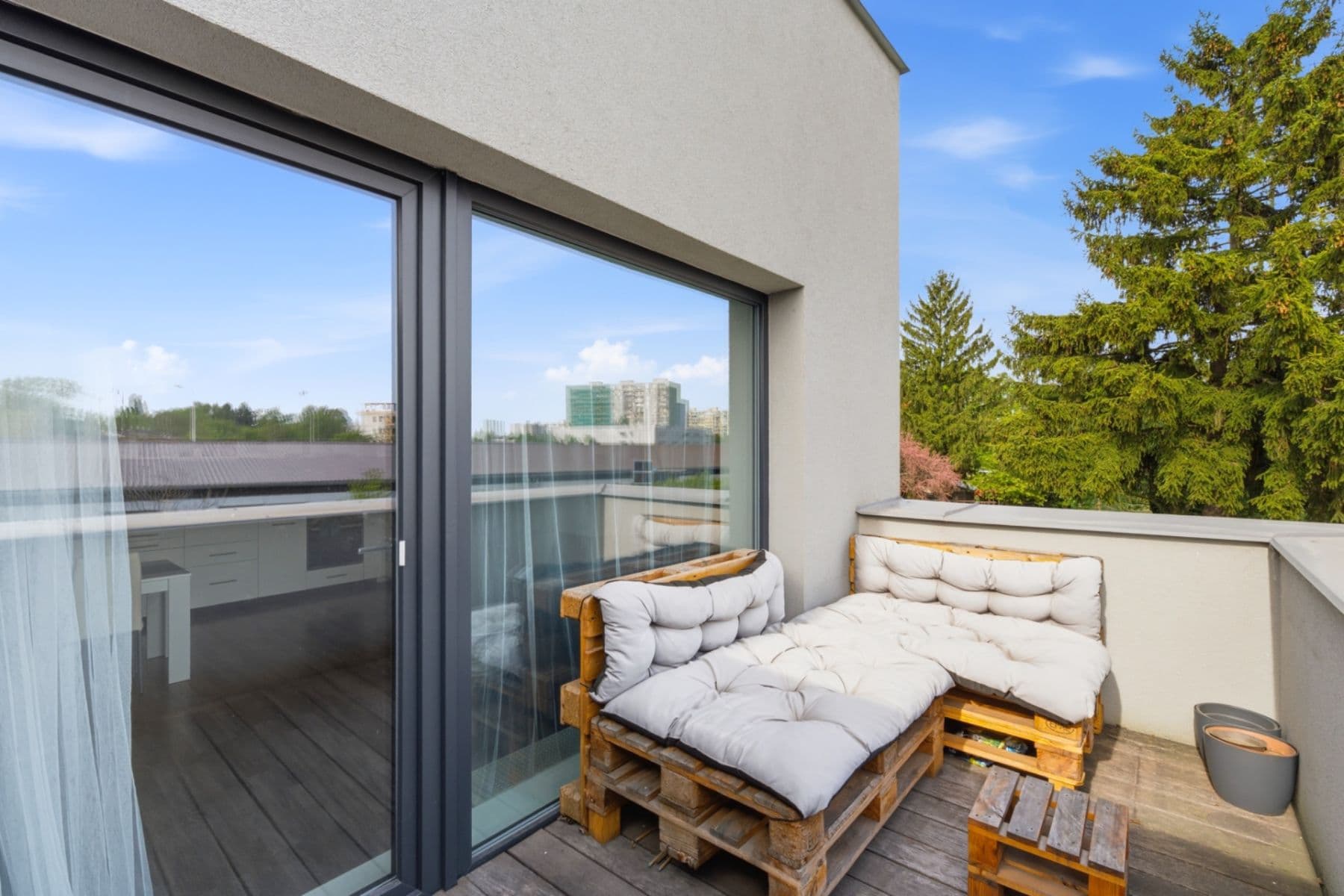 Prenájom bytu 3-izbový 67 m², Žalanského, Praha, Praha Prenájom bytu 3-izbový 67 m², Žalanského, Praha, Praha