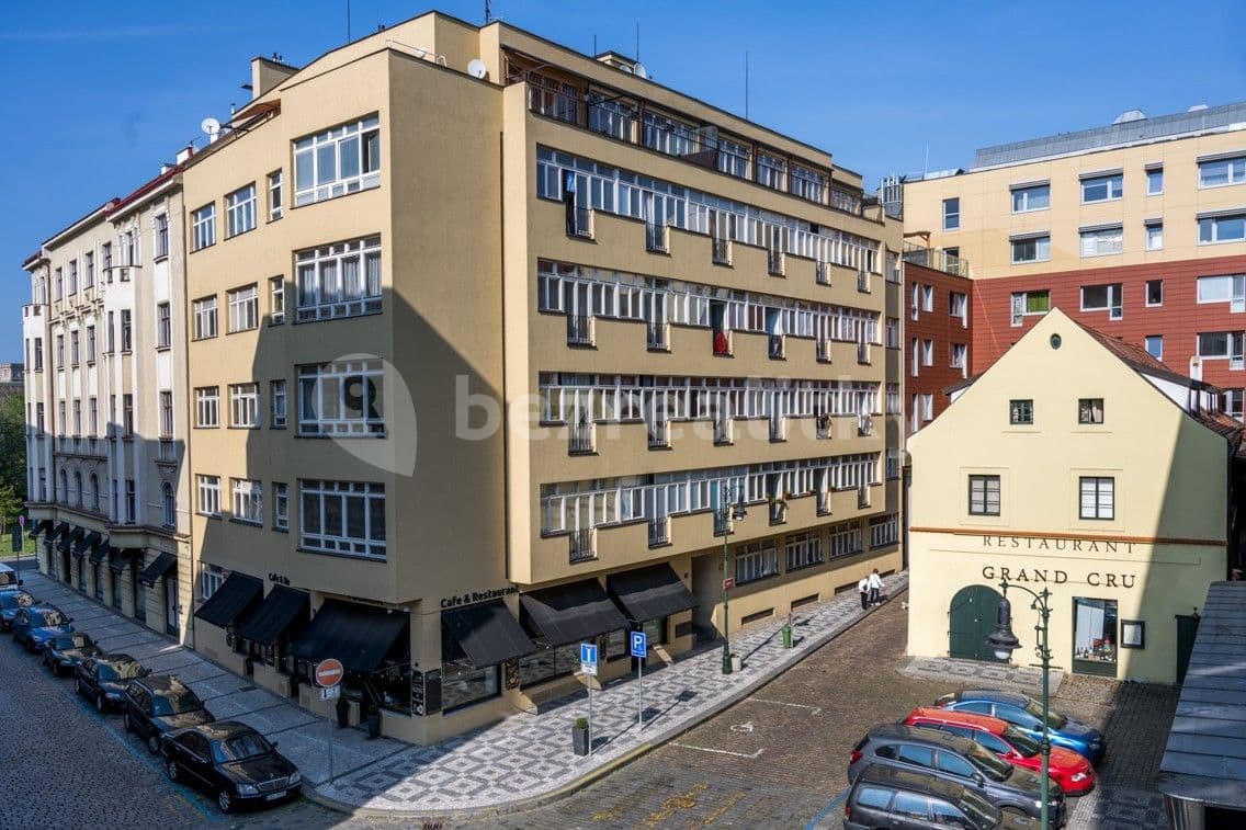 Prenájom bytu 2-izbový 52 m², Lodecká, Praha, Praha Prenájom bytu 2-izbový 52 m², Lodecká, Praha, Praha