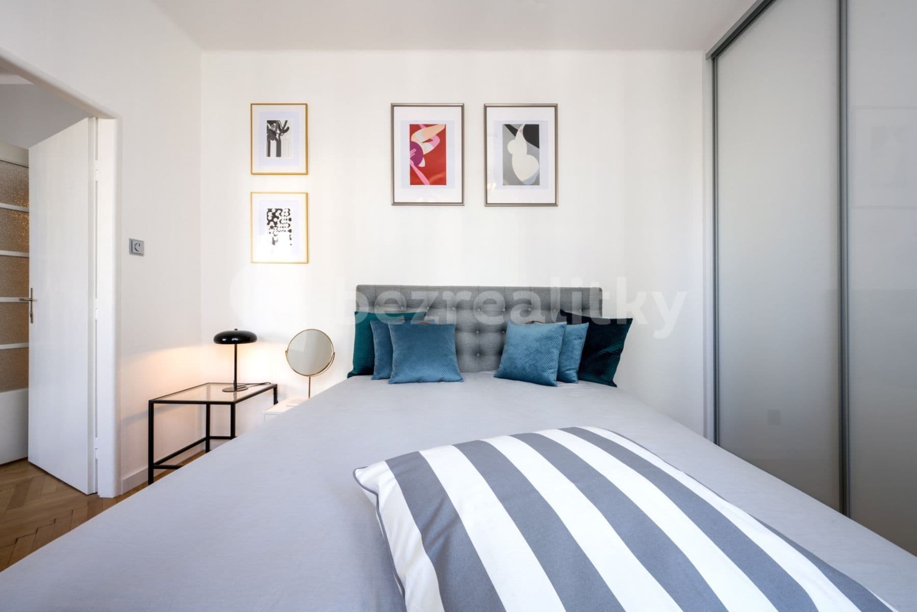 Prenájom bytu 2-izbový 52 m², Lodecká, Praha, Praha Prenájom bytu 2-izbový 52 m², Lodecká, Praha, Praha