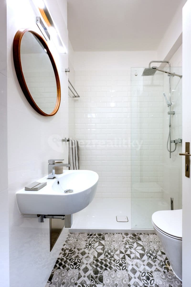 Prenájom bytu 2-izbový 52 m², Lodecká, Praha, Praha Prenájom bytu 2-izbový 52 m², Lodecká, Praha, Praha