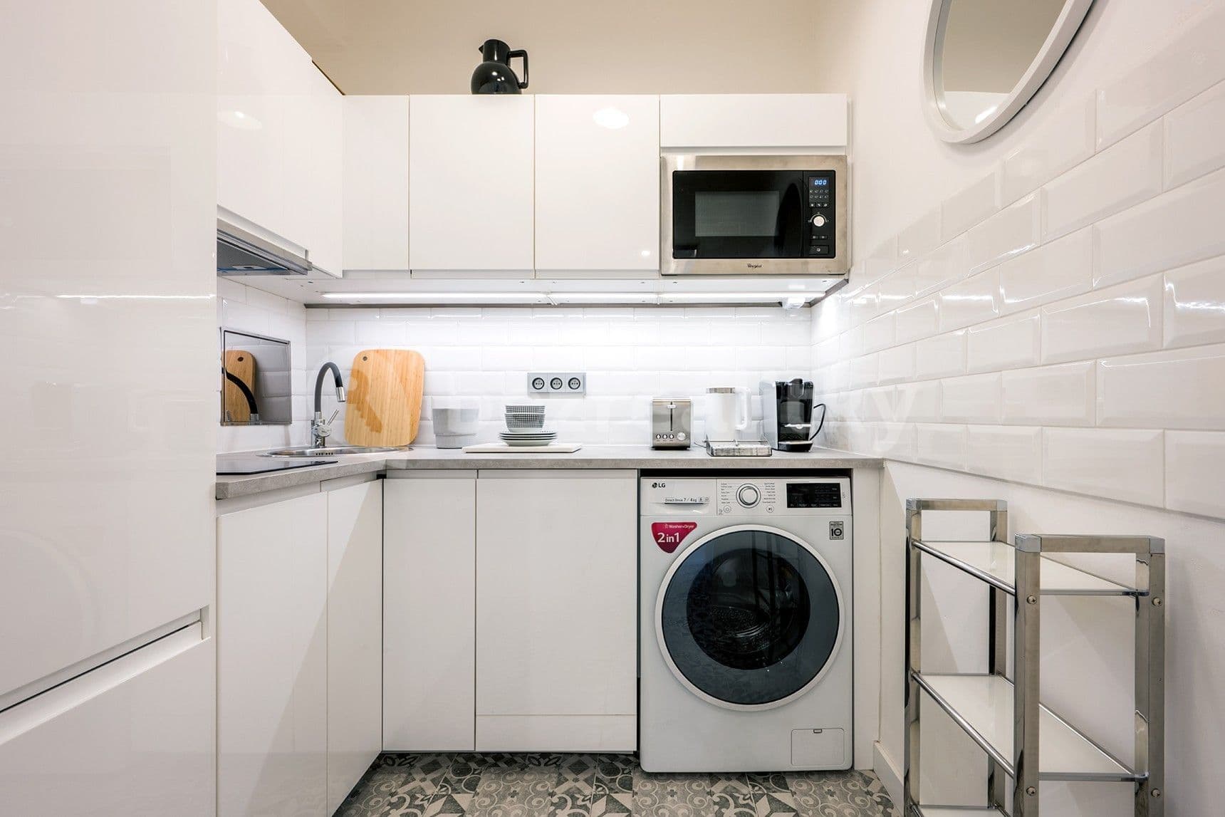 Prenájom bytu 2-izbový 52 m², Lodecká, Praha, Praha Prenájom bytu 2-izbový 52 m², Lodecká, Praha, Praha