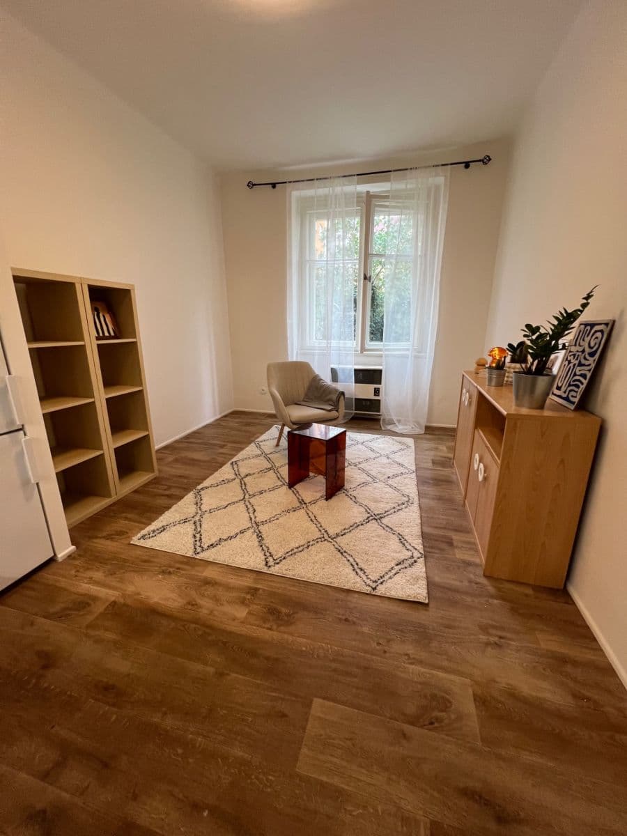 Prenájom bytu 1-izbový 23 m², Kralická, Praha, Praha Prenájom bytu 1-izbový 23 m², Kralická, Praha, Praha