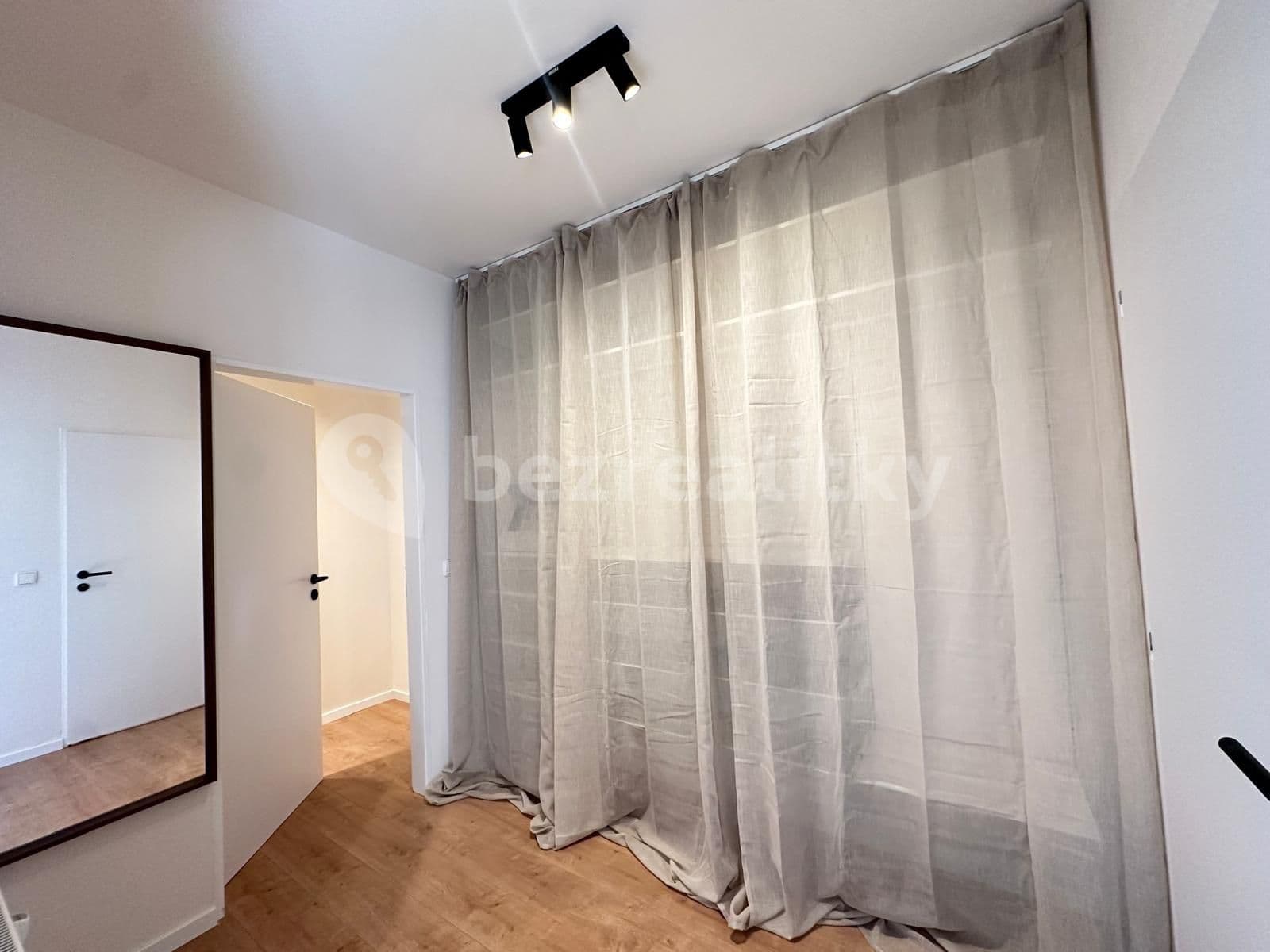 Prenájom bytu 1-izbový 38 m², Otvovice, Středočeský kraj Prenájom bytu 1-izbový 38 m², Otvovice, Středočeský kraj