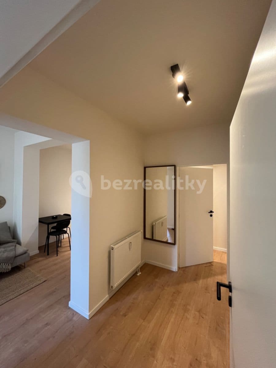 Prenájom bytu 1-izbový 38 m², Otvovice, Středočeský kraj Prenájom bytu 1-izbový 38 m², Otvovice, Středočeský kraj