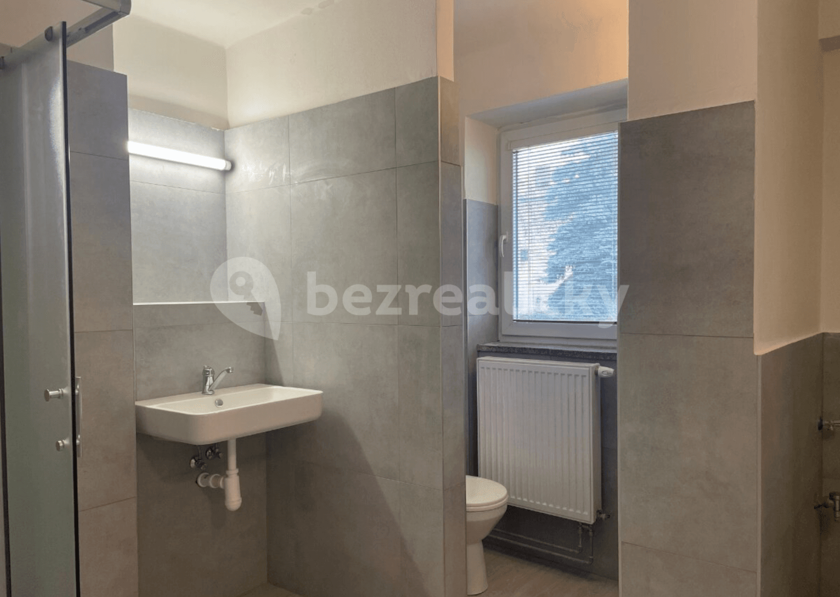 Prenájom bytu 3-izbový 70 m², Školní, Chomutov, Ústecký kraj Prenájom bytu 3-izbový 70 m², Školní, Chomutov, Ústecký kraj